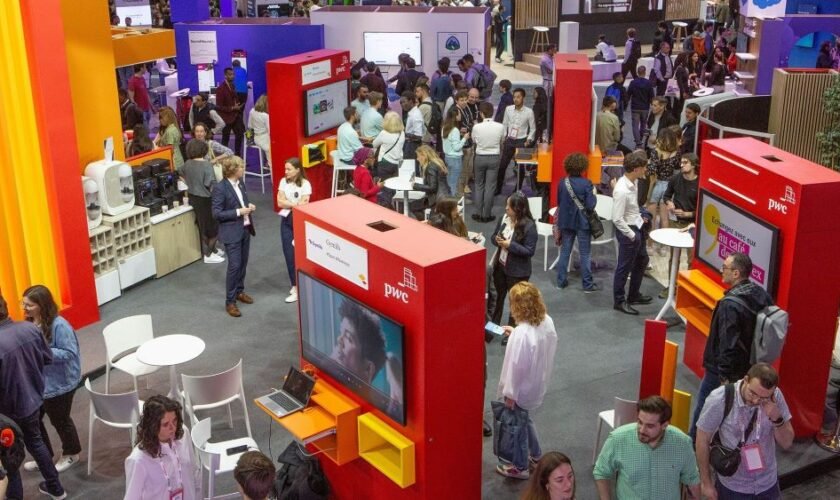 Reinvent Corporate Business Models